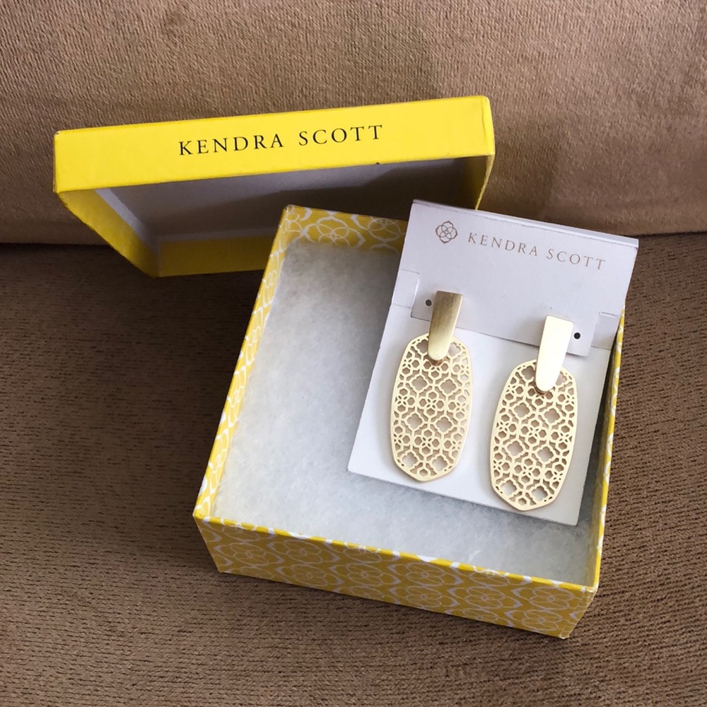 Kendra Scott gold tone earrings